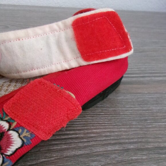 Lot 2 Pair Asian Embroidered Shoes Green Red Mary Jane and Ankle Tie 5.5 / 6 - Picture 12 of 16